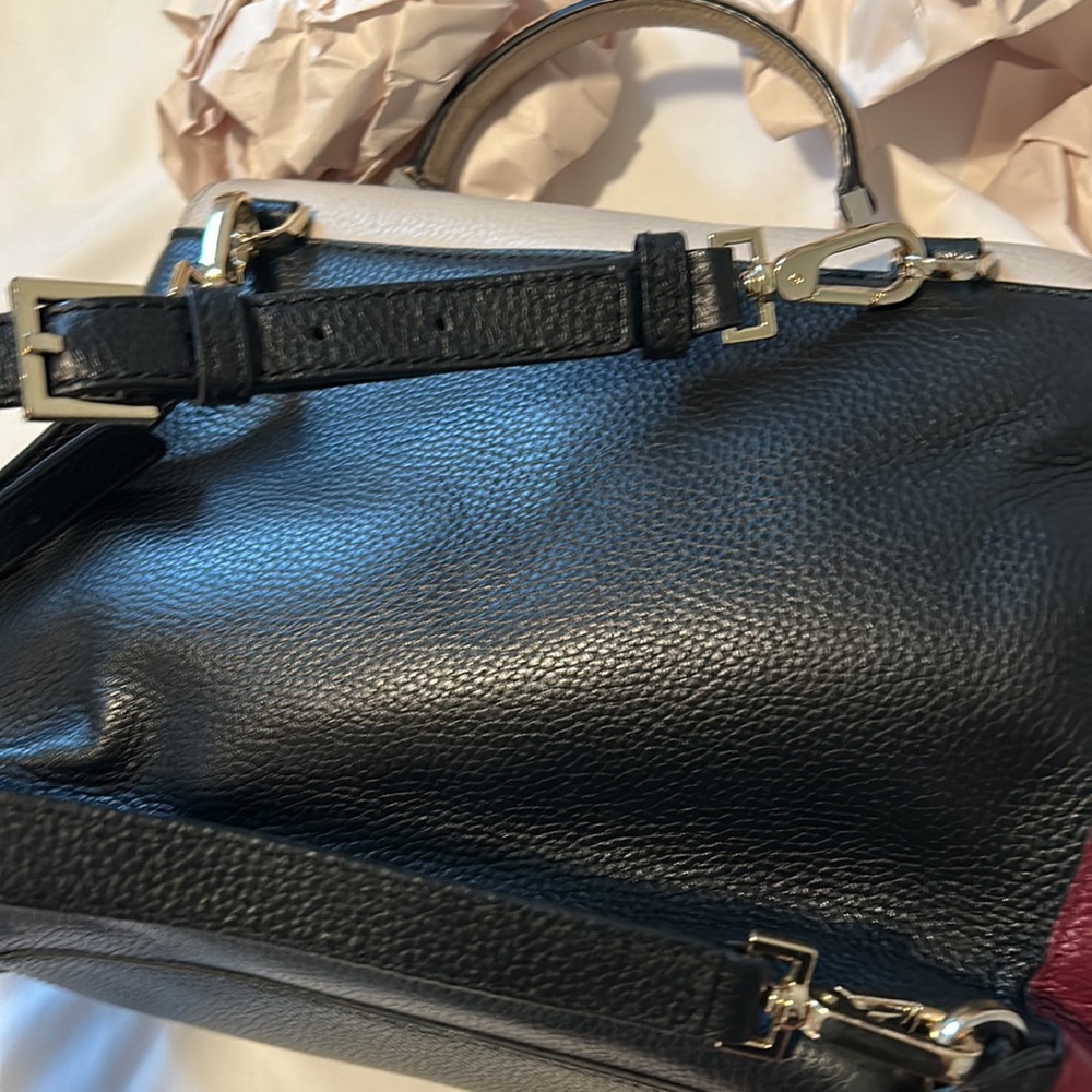 Kate spade backpack/purse with protectant bag - Picture 5 of 8